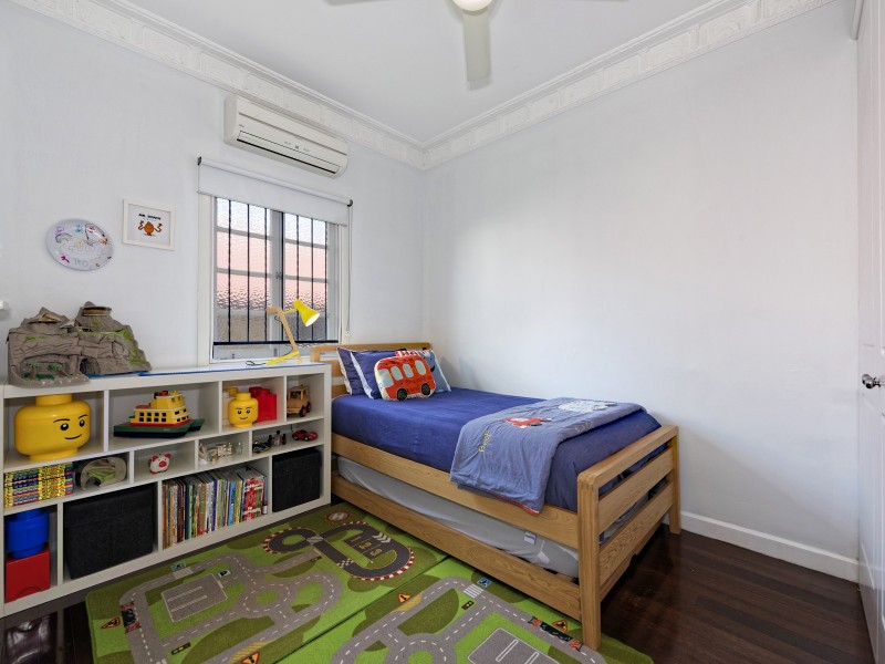 37 Edinburgh Castle Road, Kedron QLD 4031