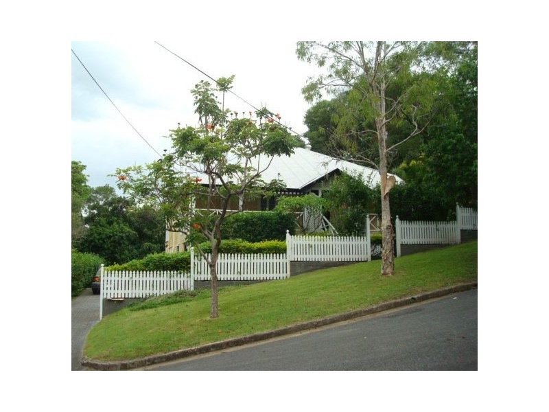 20  Gosman Street, Newmarket QLD 4051