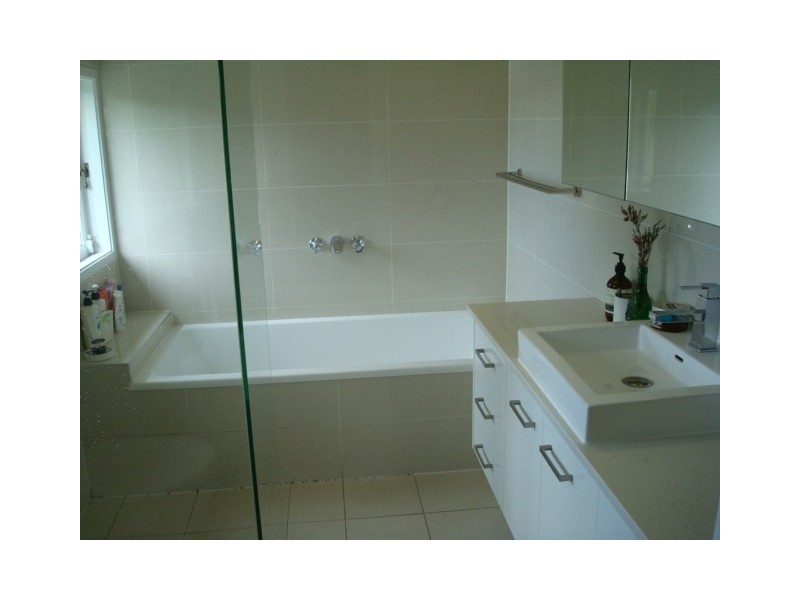 20  Gosman Street, Newmarket QLD 4051