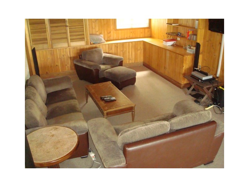 20  Gosman Street, Newmarket QLD 4051