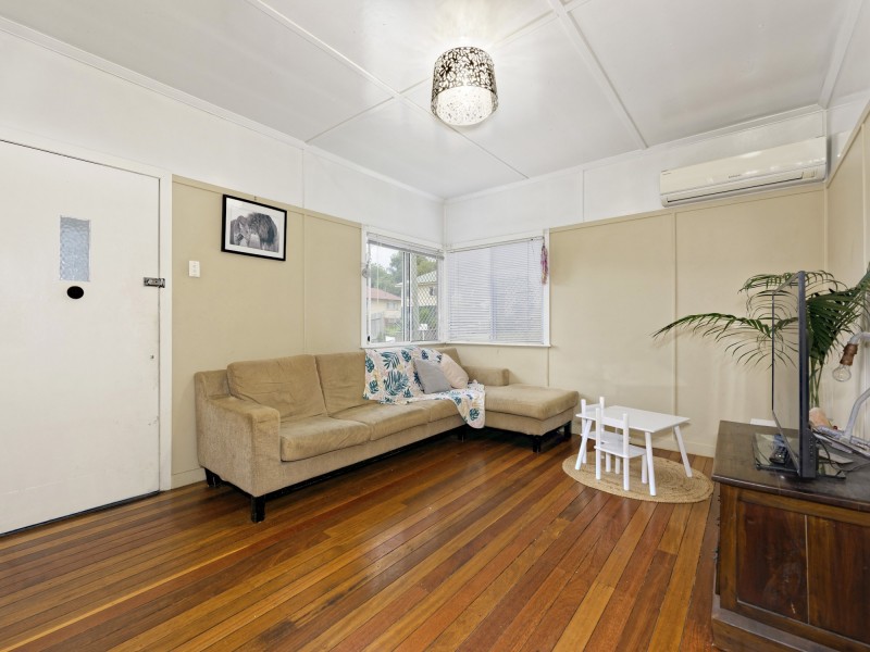 6 Armfield Street, Stafford QLD 4053