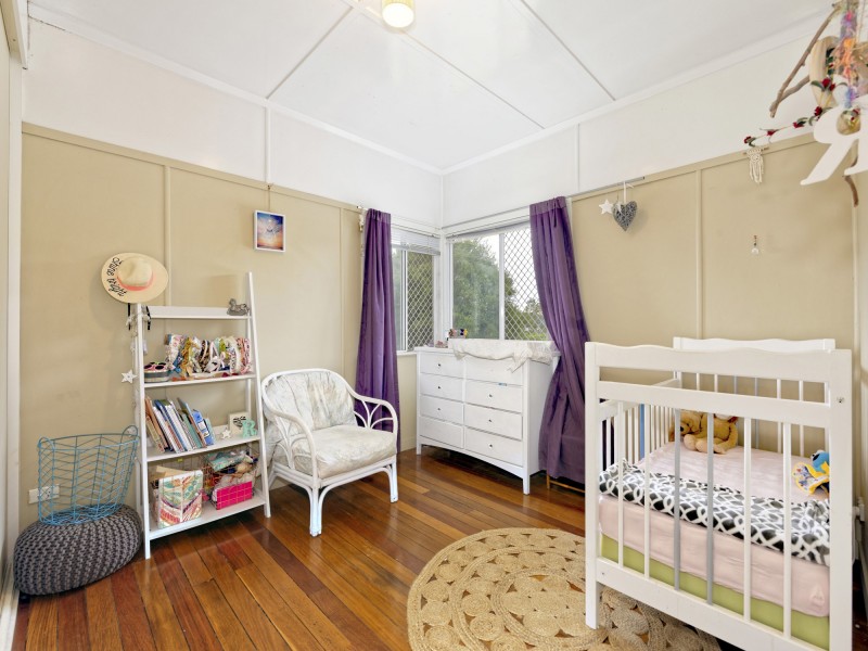 6 Armfield Street, Stafford QLD 4053