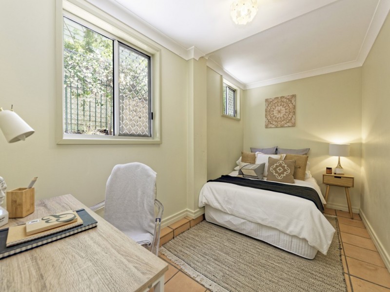 2 Dundonald Street, Everton Park QLD 4053