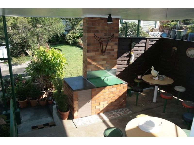 16 Barton Street, Everton Park QLD 4053