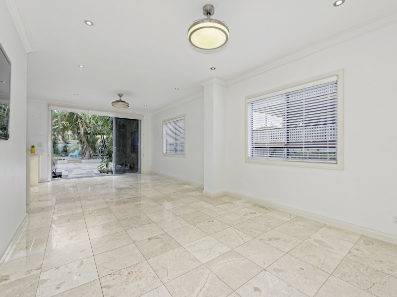 9 McIntyre Street, Wooloowin QLD 4030