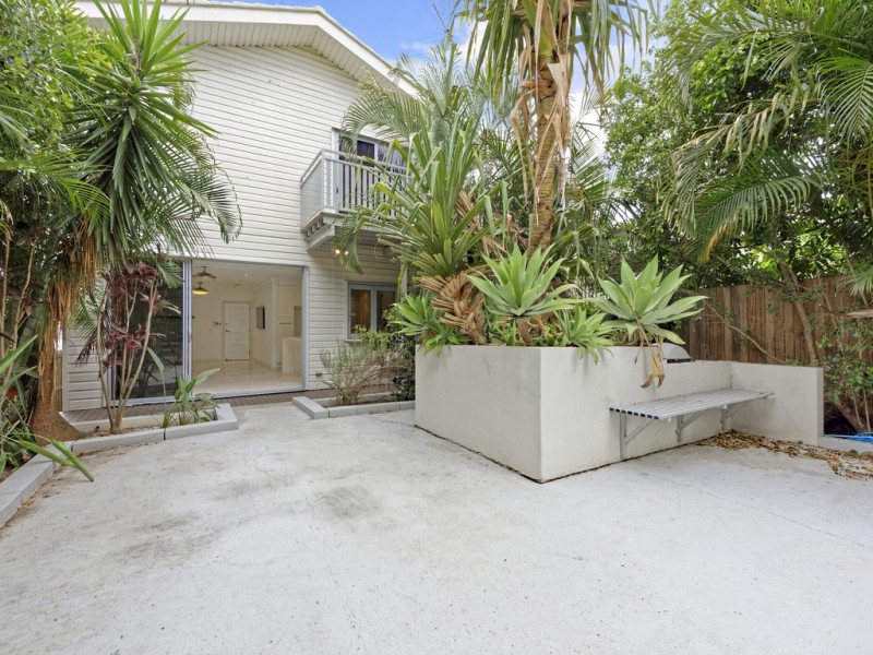 9 McIntyre Street, Wooloowin QLD 4030