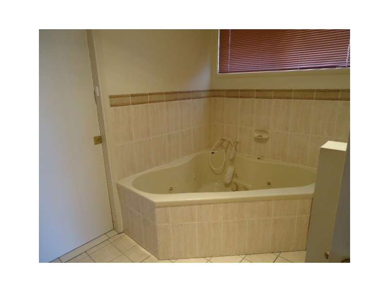 10  Blake, Mcdowall QLD 4053