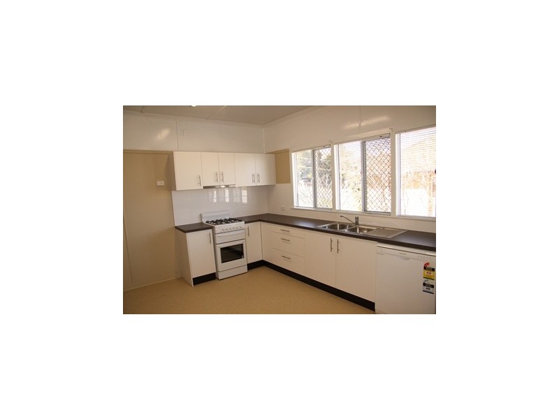 6 Armfield St, Stafford QLD 4053