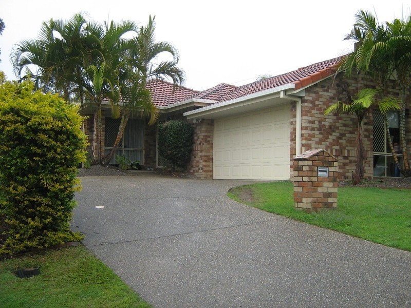 6 Pfeiffer Place, Mcdowall QLD 4053
