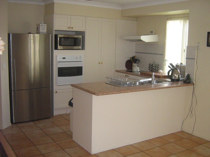 6 Pfeiffer Place, Mcdowall QLD 4053
