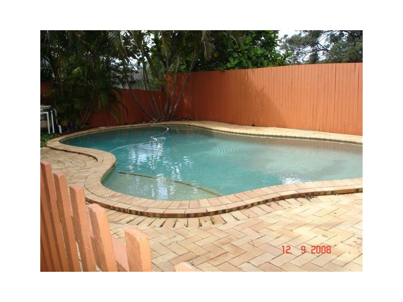 17 Alrex St, Everton Hills QLD 4053