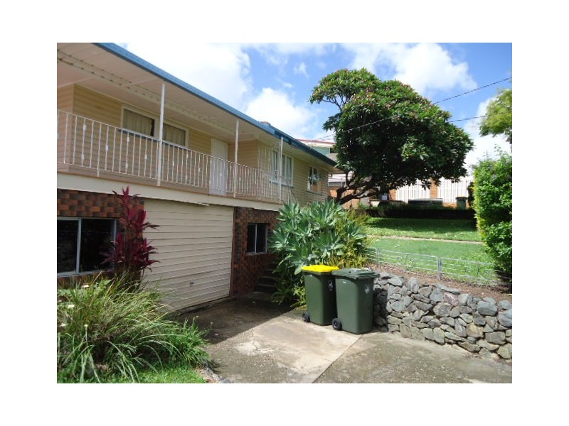 15 Ormeley Street, Stafford Heights QLD 4053