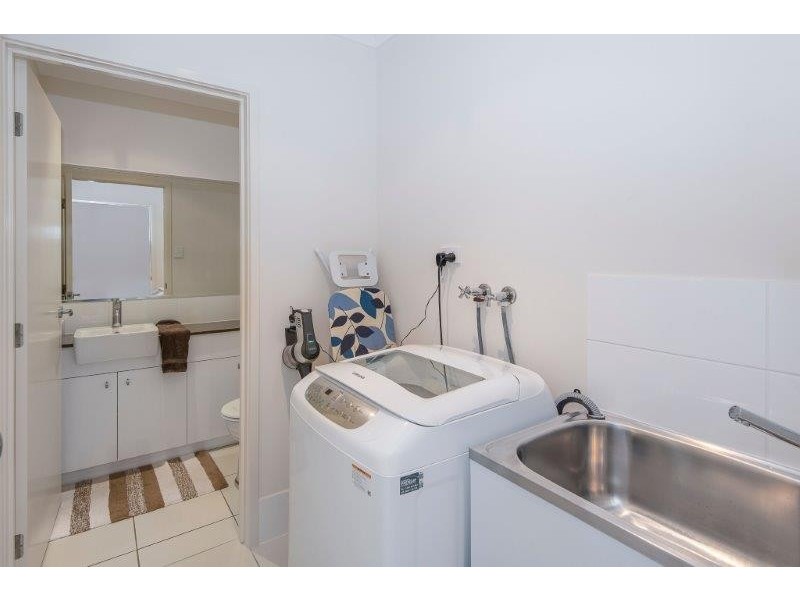 49 Whites Road, Chermside West QLD 4032