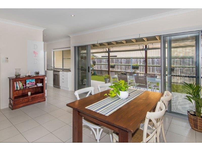 49 Whites Road, Chermside West QLD 4032