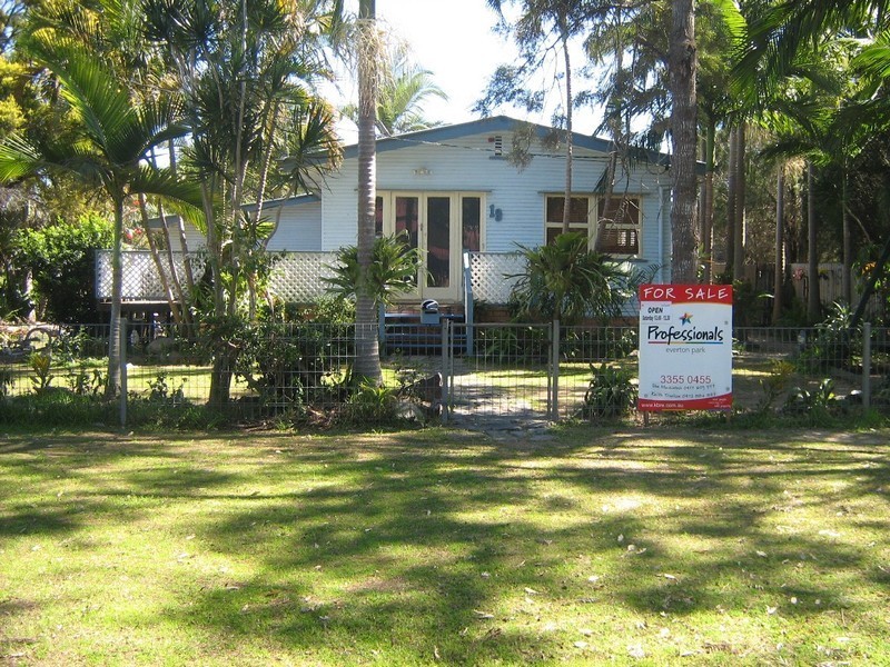 19 Brook Street, Everton Park QLD 4053