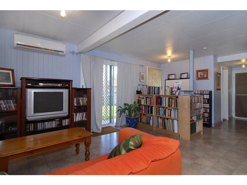 42 Holmesbrook Street, Ashgrove QLD 4060