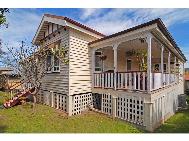 42 Holmesbrook Street, Ashgrove QLD 4060