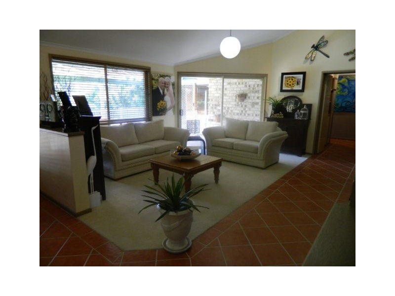 25 Listonia Street, Albany Creek QLD 4035