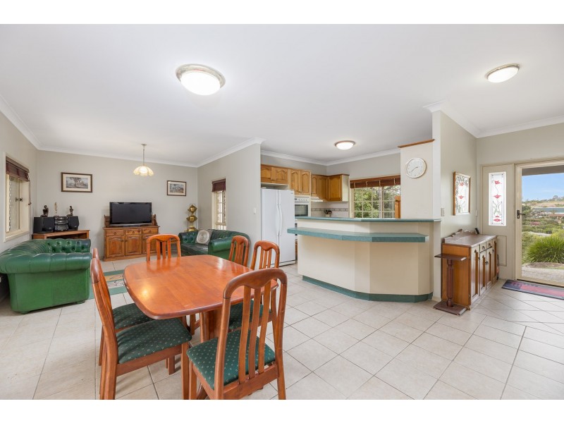 17 Keryn Place, Keperra QLD 4054