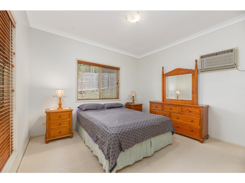 17 Keryn Place, Keperra QLD 4054