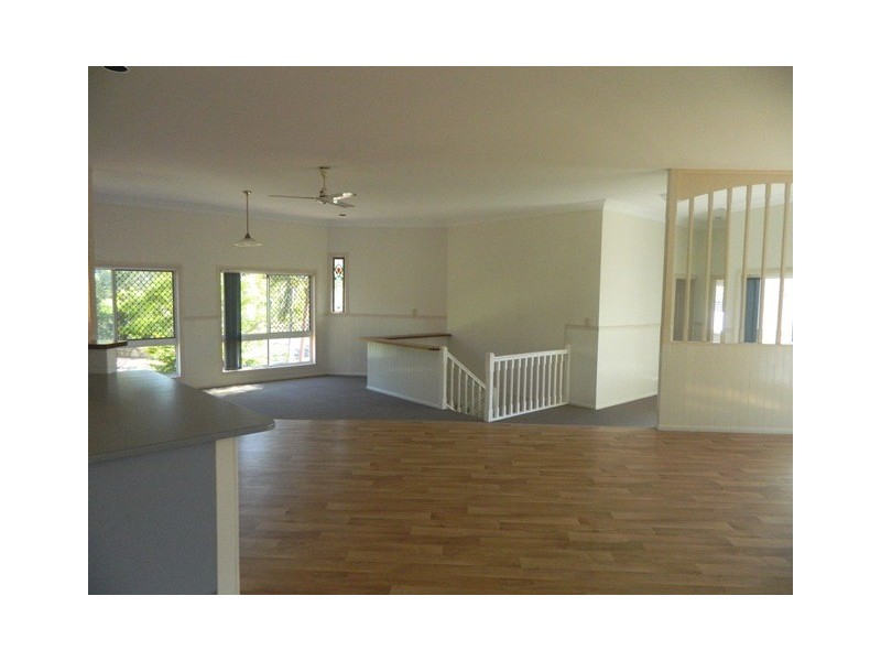 4 Zeppo Place, Mcdowall QLD 4053