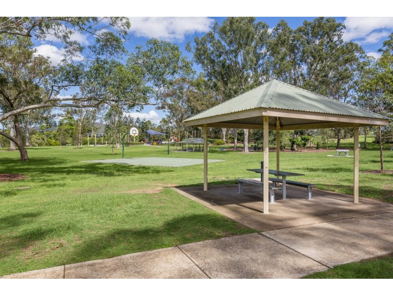 28 Braidwood Street, Everton Park QLD 4053