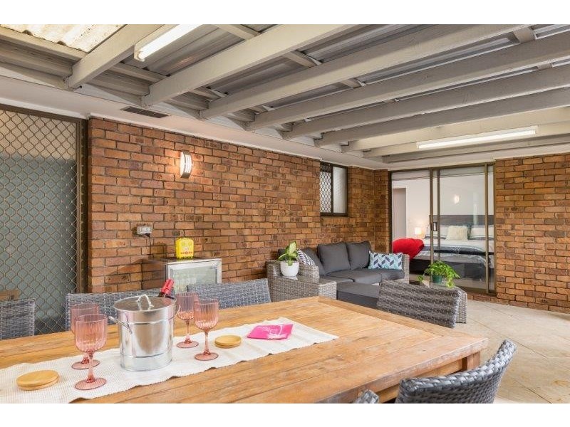 40 Hagman Street, Stafford Heights QLD 4053