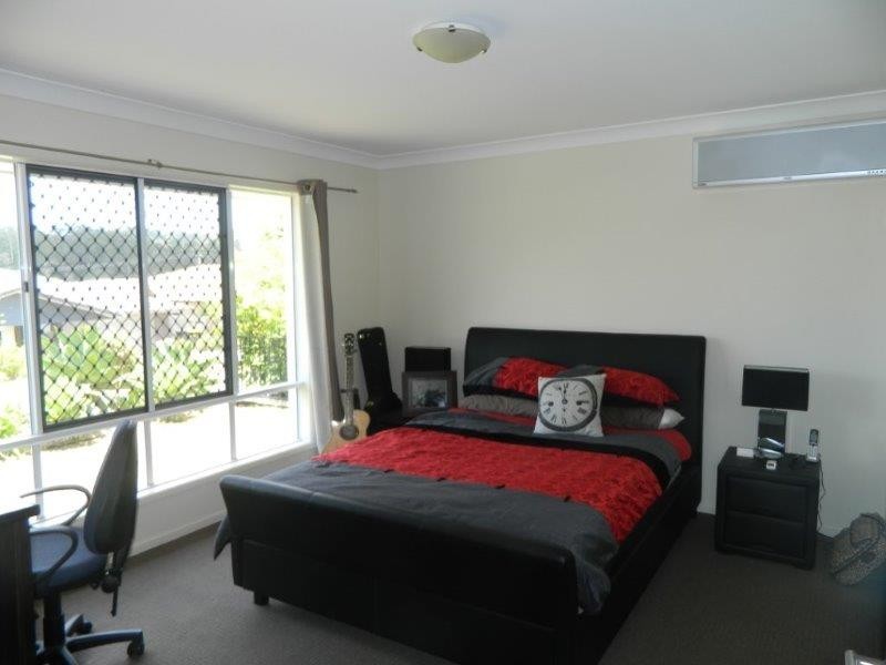 15 Ascent Street, Upper Kedron QLD 4055