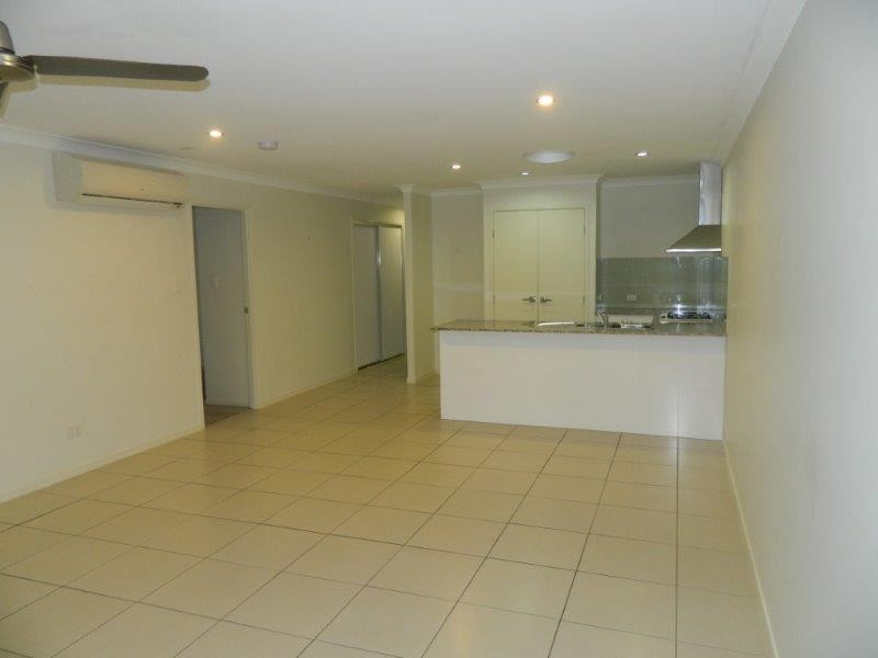 1/19 Adam Court, Kallangur QLD 4503