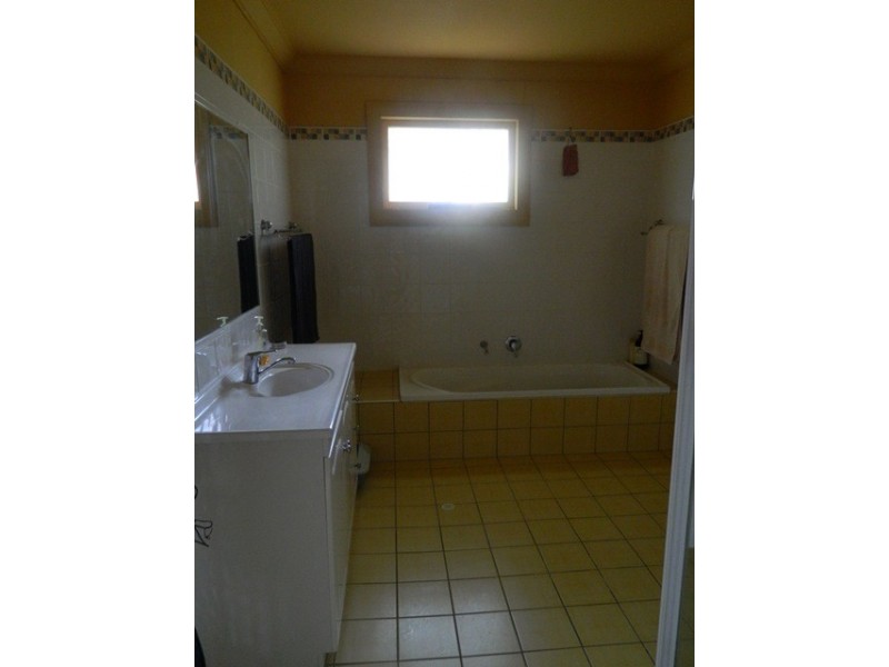 50 Narellan Street, Arana Hills QLD 4054