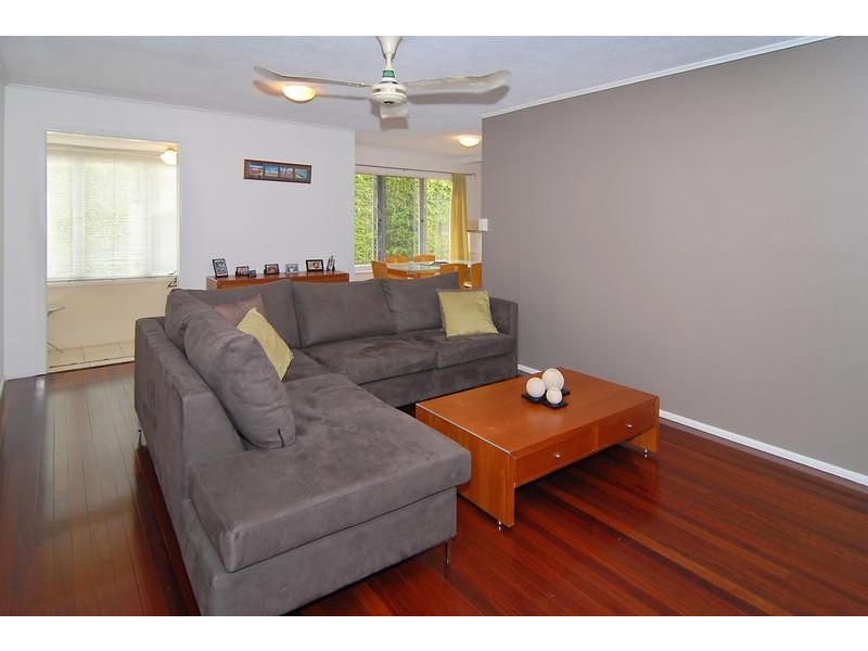 11 Coleridge Street, Stafford Heights QLD 4053