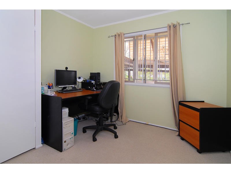 11 Coleridge Street, Stafford Heights QLD 4053