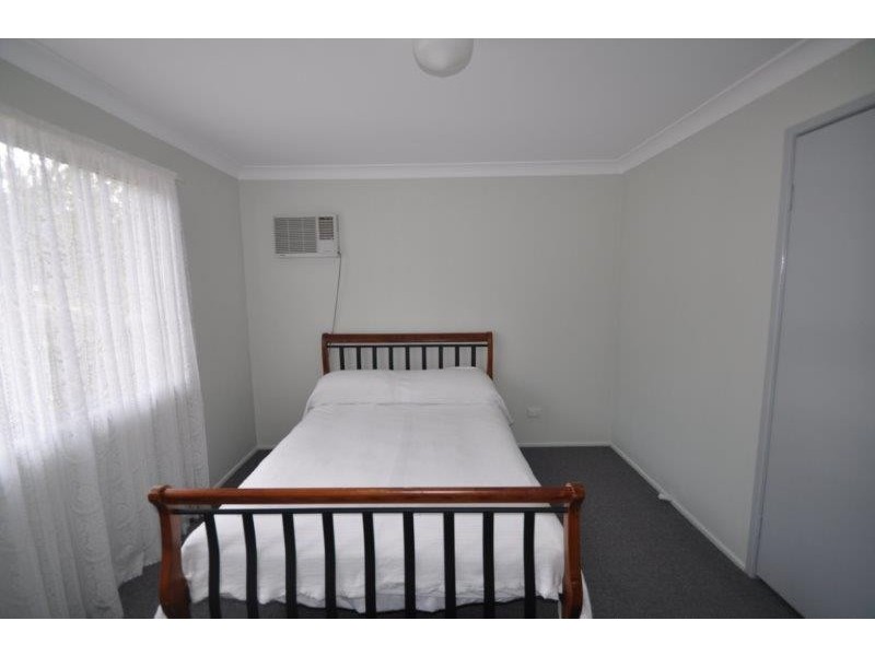 8 Nerine Street, Kingston QLD 4114