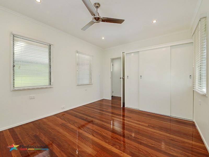 30 Elbury Street, Mitchelton QLD 4053