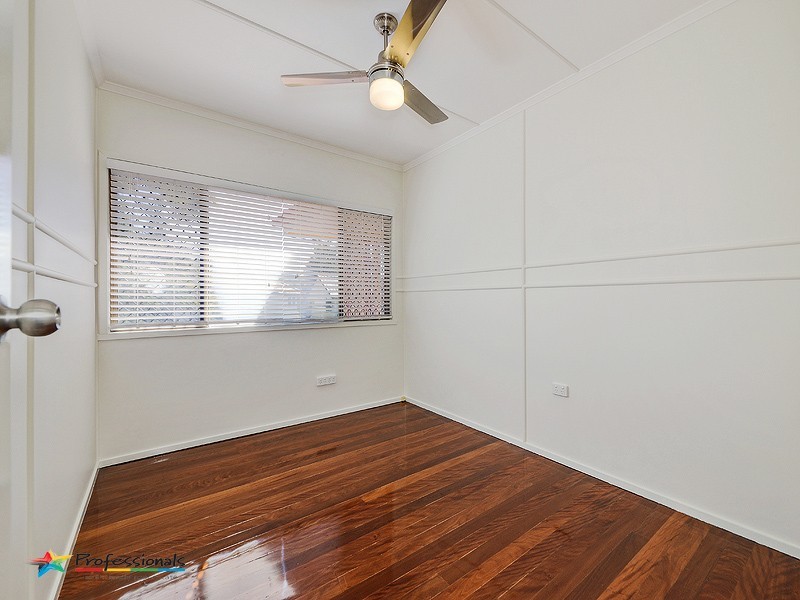 30 Elbury Street, Mitchelton QLD 4053