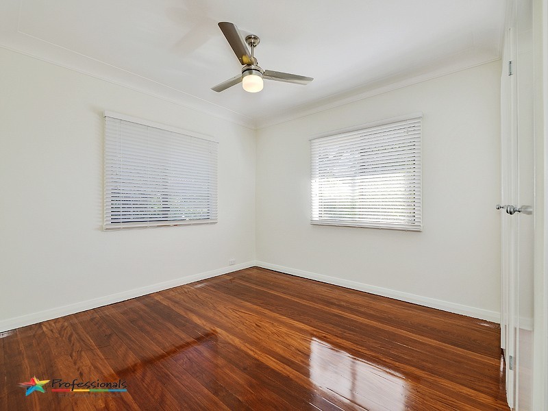 30 Elbury Street, Mitchelton QLD 4053