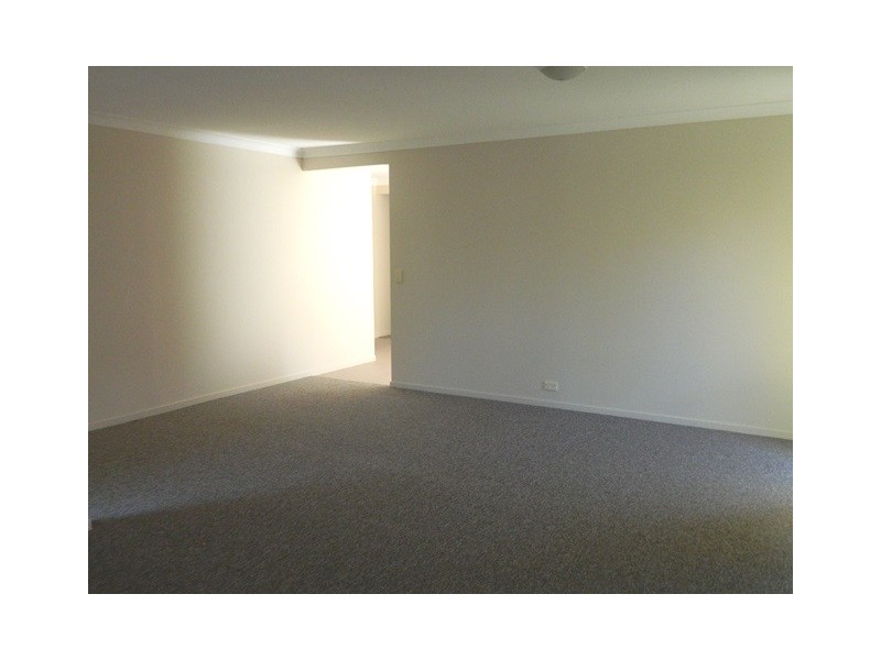 2/10 Orchid Crescent, Fitzgibbon QLD 4018