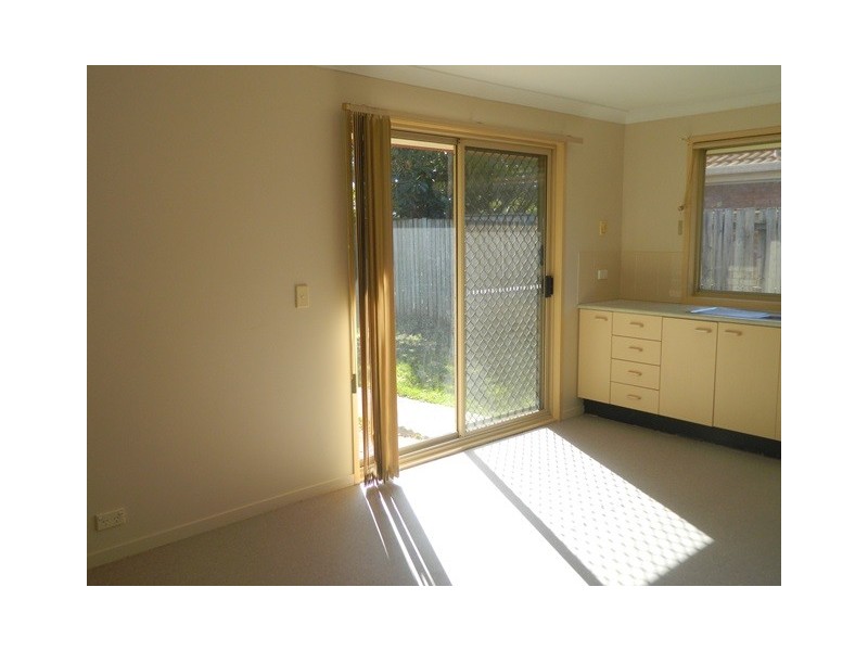 2/10 Orchid Crescent, Fitzgibbon QLD 4018