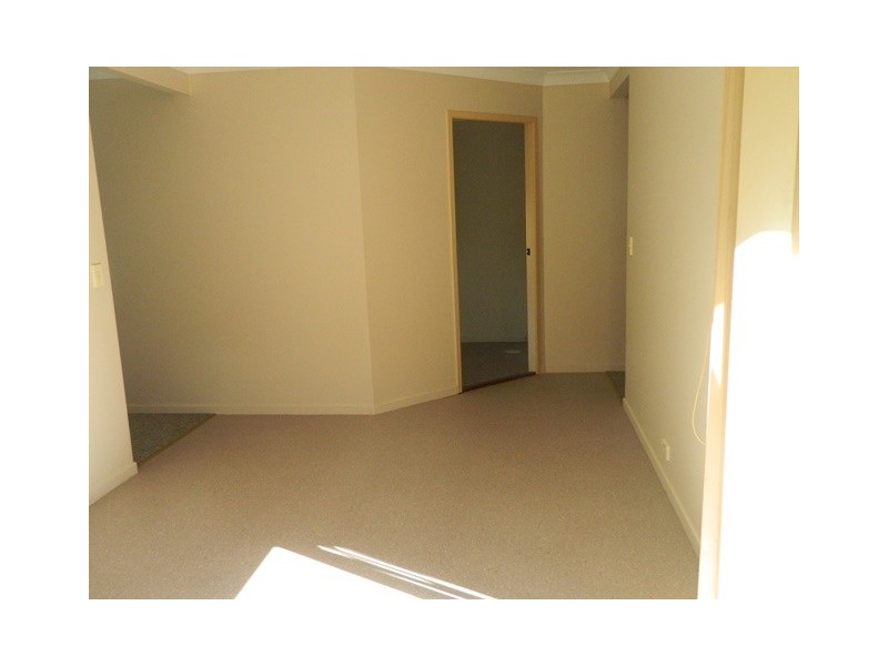 2/10 Orchid Crescent, Fitzgibbon QLD 4018