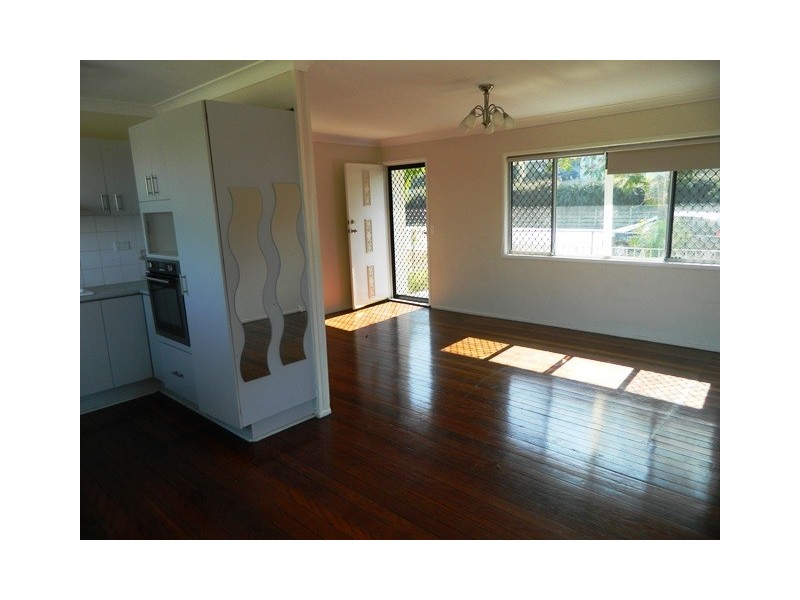 84 Smith Road, Woodridge QLD 4114