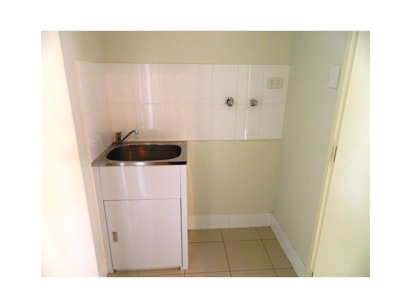 2/19 Adam Street, Kallangur QLD 4503