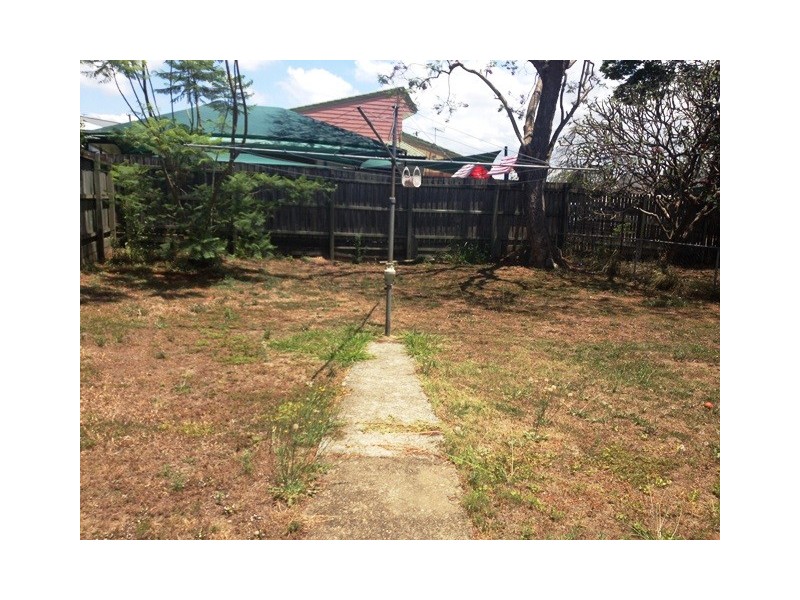 25 Hall Street, Chermside QLD 4032