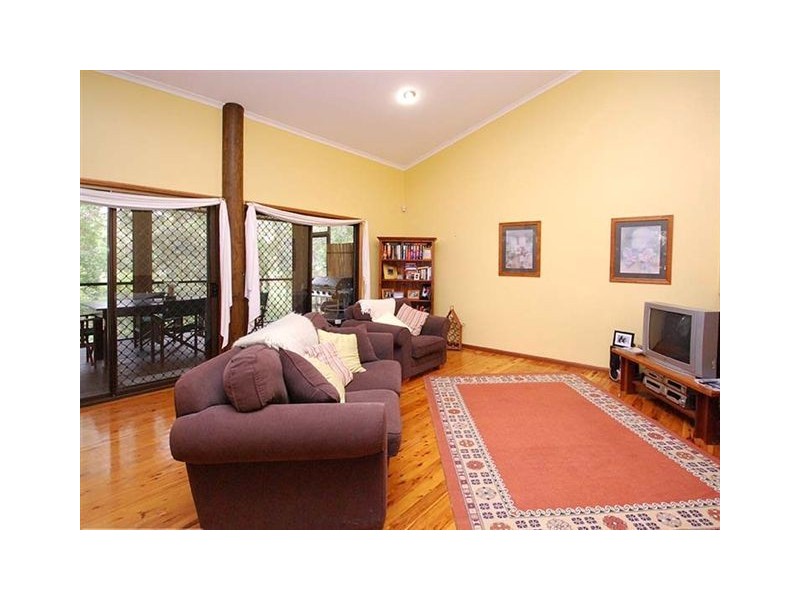 57 Blackwood Drive, Ferny Hills QLD 4055