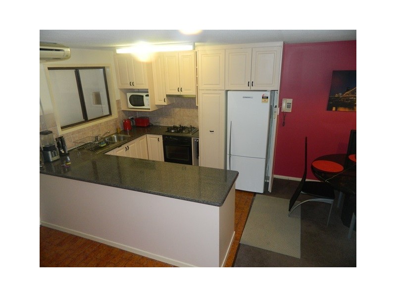 2/18 Nitawill Street, Everton Park QLD 4053