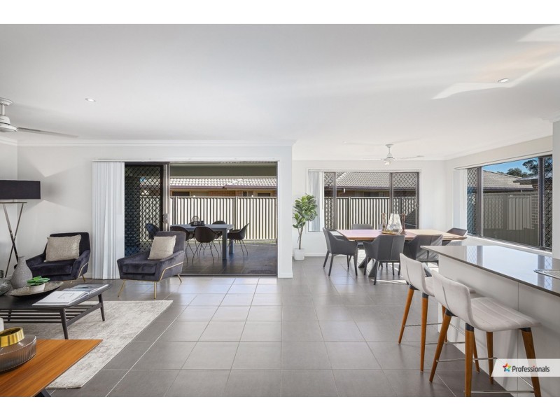 37 Bibury Street, Wellington Point QLD 4160