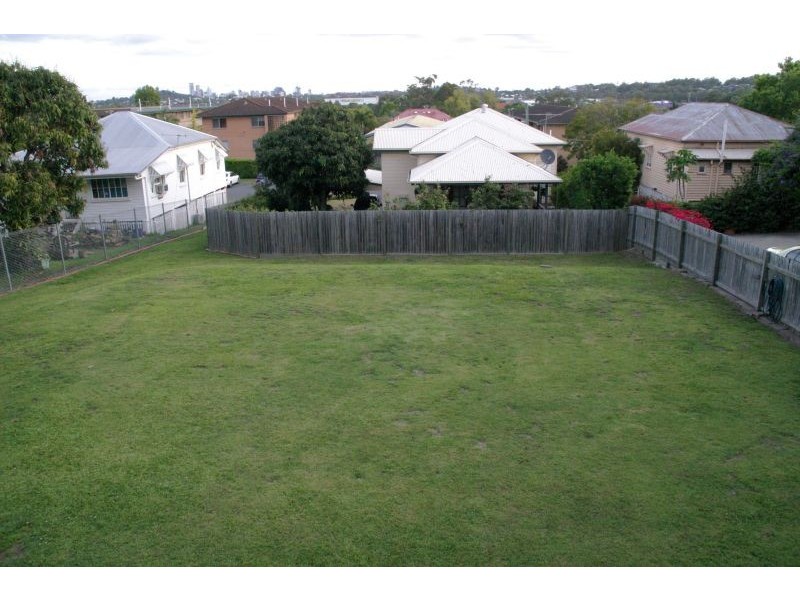 39 Leiper Street, Stafford QLD 4053