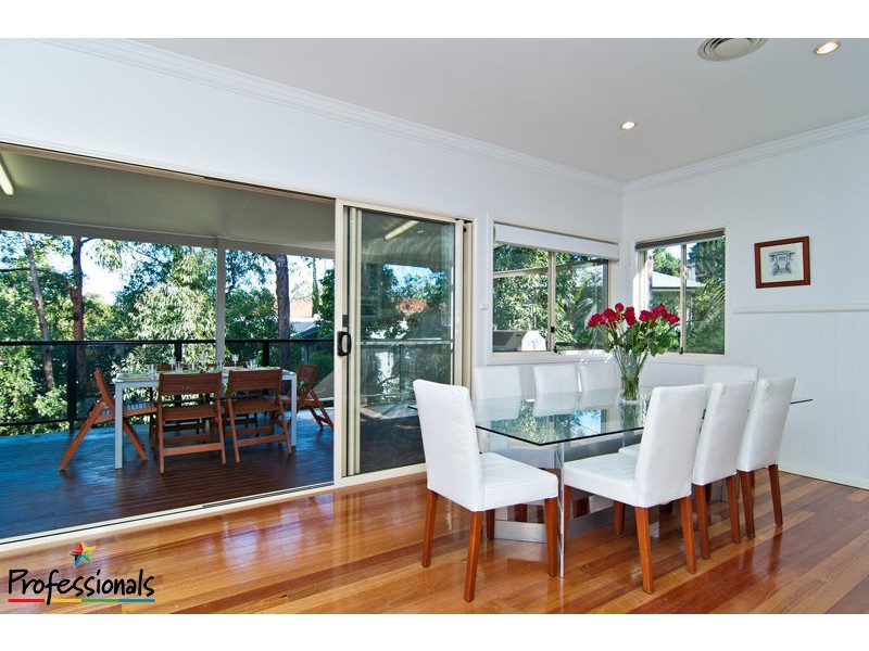 17 Tallowwood Place, Bridgeman Downs QLD 4035