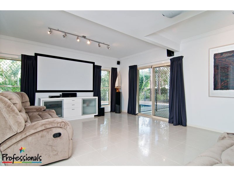 17 Tallowwood Place, Bridgeman Downs QLD 4035