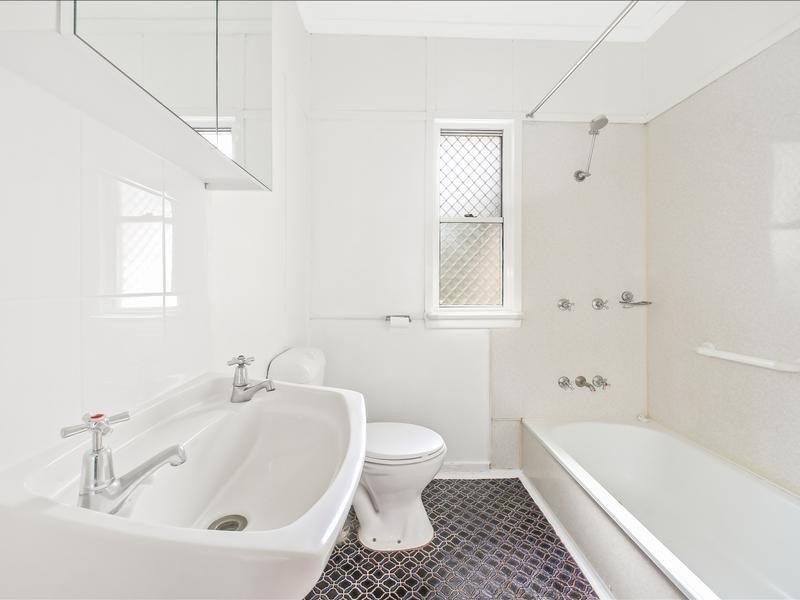 18 Oliphant Street, Murarrie QLD 4172