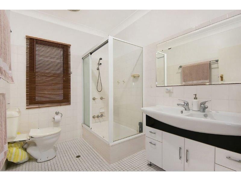 24 Dawn Street, Kedron QLD 4031